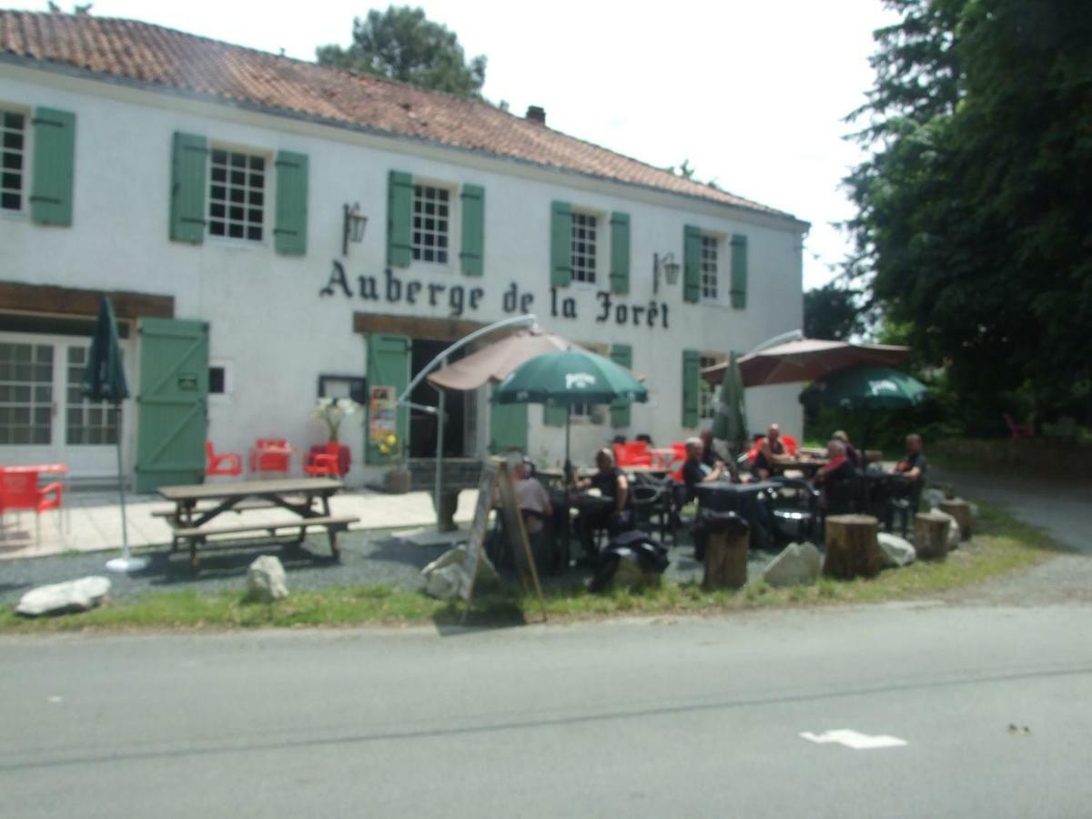 L'Auberge De La Foret Mervent Dış mekan fotoğraf